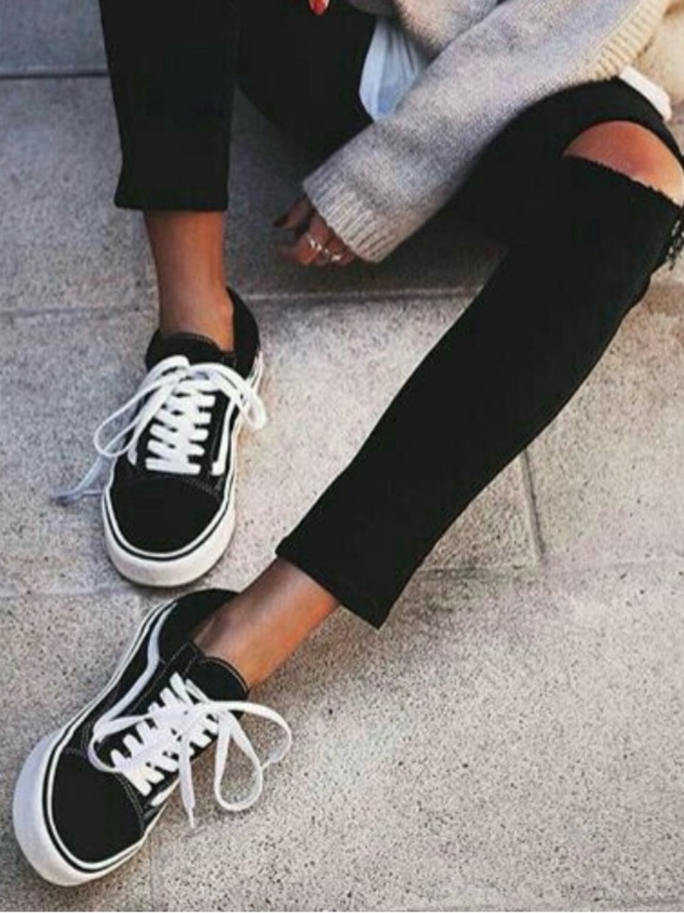 NWOT Vans Classic Black & White Old Skool Canvas white stripe and blck stitching